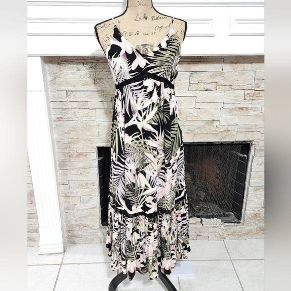 CeCe tropical green pink and black floral crochet trim boho maxi dress‎ size 0 - Picture 1 of 8